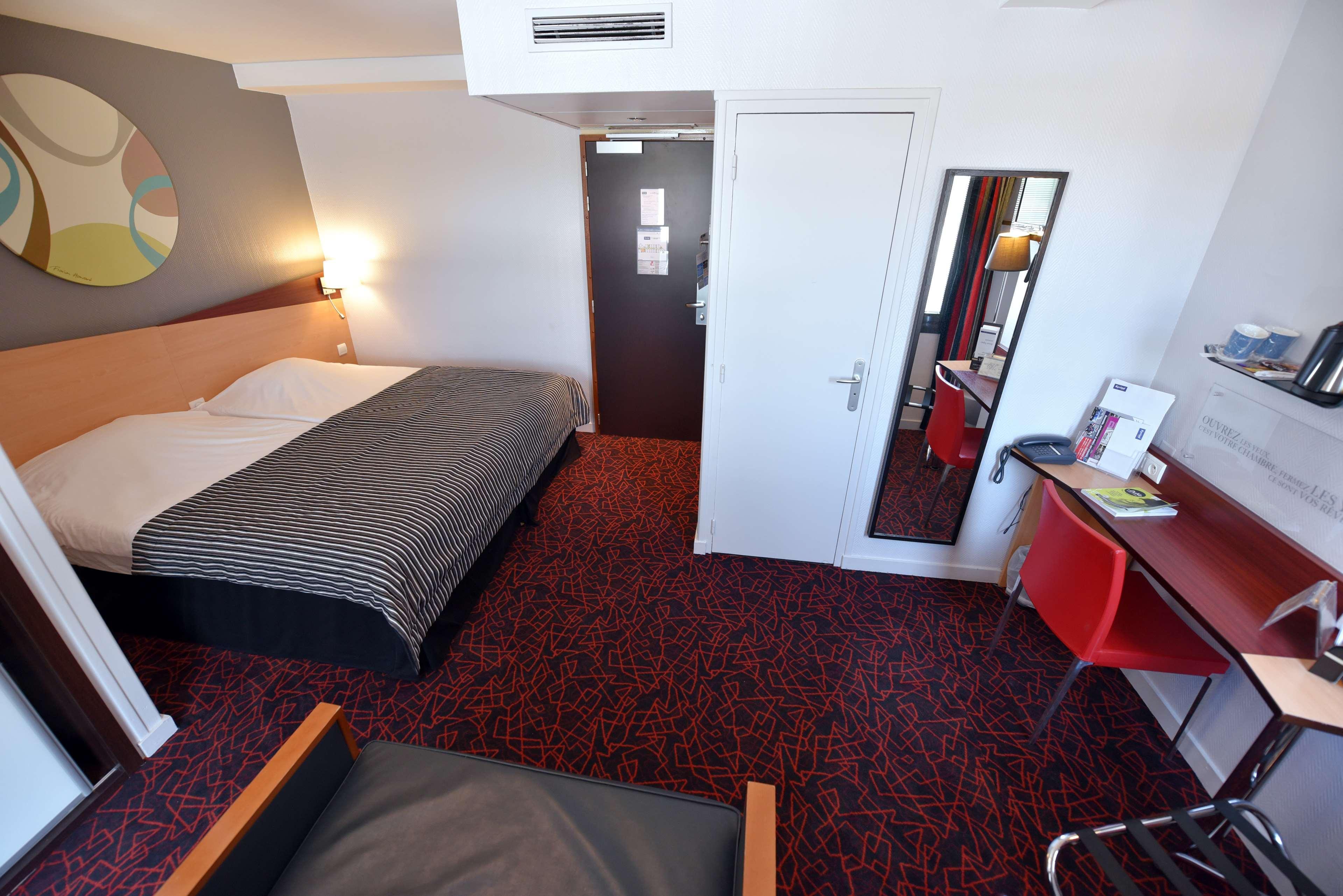 Kyriad Hotel Dijon Gare Exterior photo